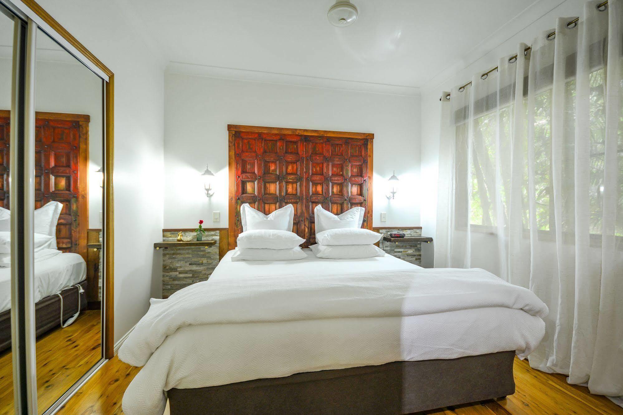 Crater Lakes Rainforest Cottages Yungaburra Exterior foto